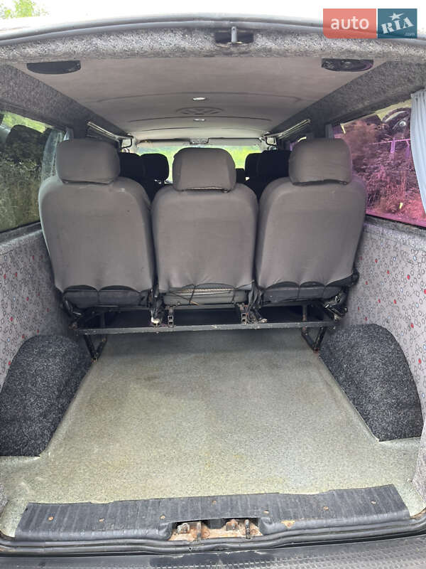 Минивэн Volkswagen Transporter 2001 в Городке