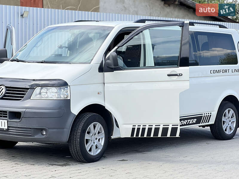 Минивэн Volkswagen Transporter 2004 в Косове