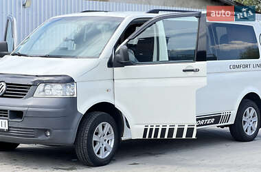 Минивэн Volkswagen Transporter 2004 в 