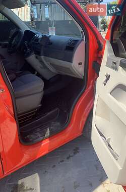 Минивэн Volkswagen Transporter 2010 в 