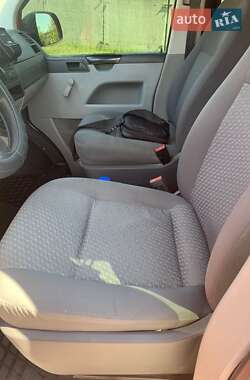 Минивэн Volkswagen Transporter 2010 в 