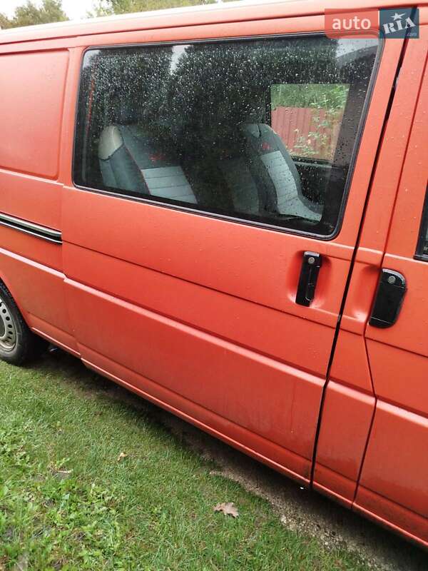 Минивэн Volkswagen Transporter 2001 в Бродах