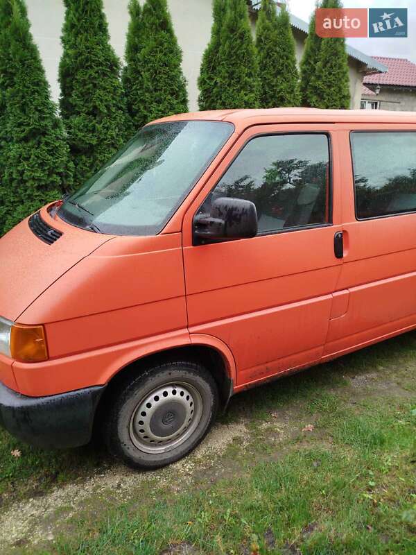 Минивэн Volkswagen Transporter 2001 в Бродах