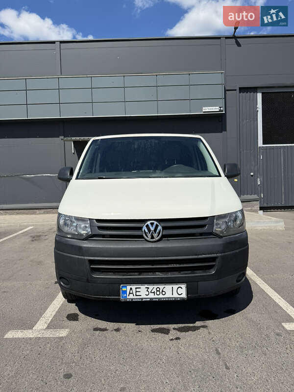 Грузовой фургон Volkswagen Transporter 2014 в Кривом Роге