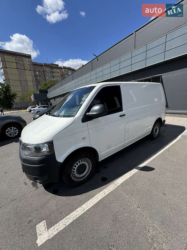 Грузовой фургон Volkswagen Transporter 2014 в Кривом Роге