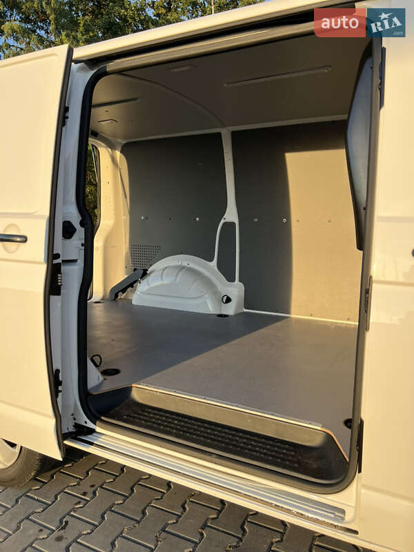 Грузовой фургон Volkswagen Transporter 2022 в Луцке