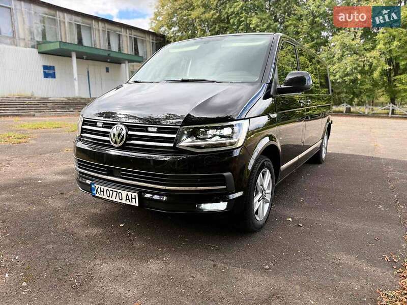 Минивэн Volkswagen Transporter 2016 в 
