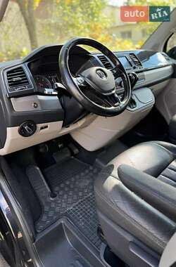 Минивэн Volkswagen Transporter 2016 в 