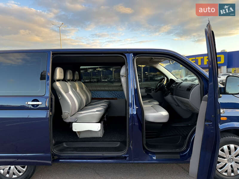 Минивэн Volkswagen Transporter 2005 в Виннице