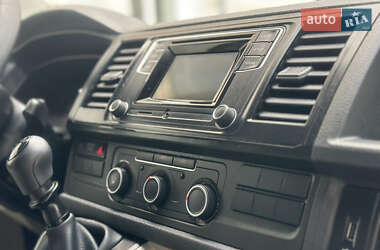 Грузовой фургон Volkswagen Transporter 2016 в 