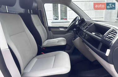 Грузовой фургон Volkswagen Transporter 2016 в 