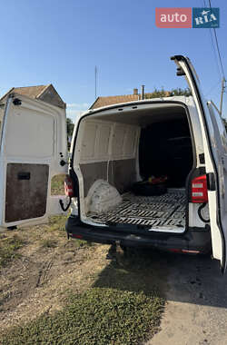 Грузовой фургон Volkswagen Transporter 2015 в 