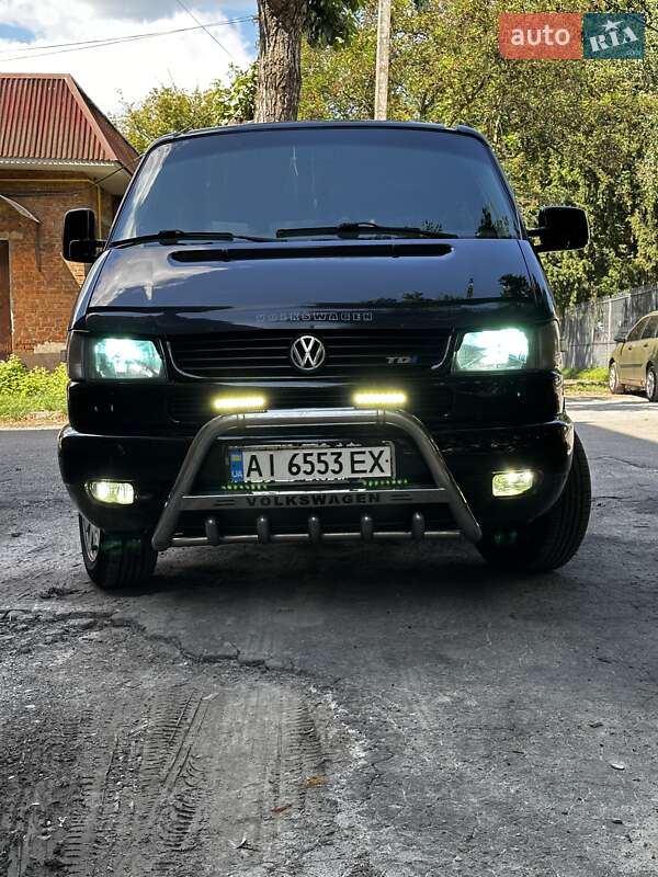Минивэн Volkswagen Transporter 2000 в 
