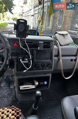 Минивэн Volkswagen Transporter 2000 в 