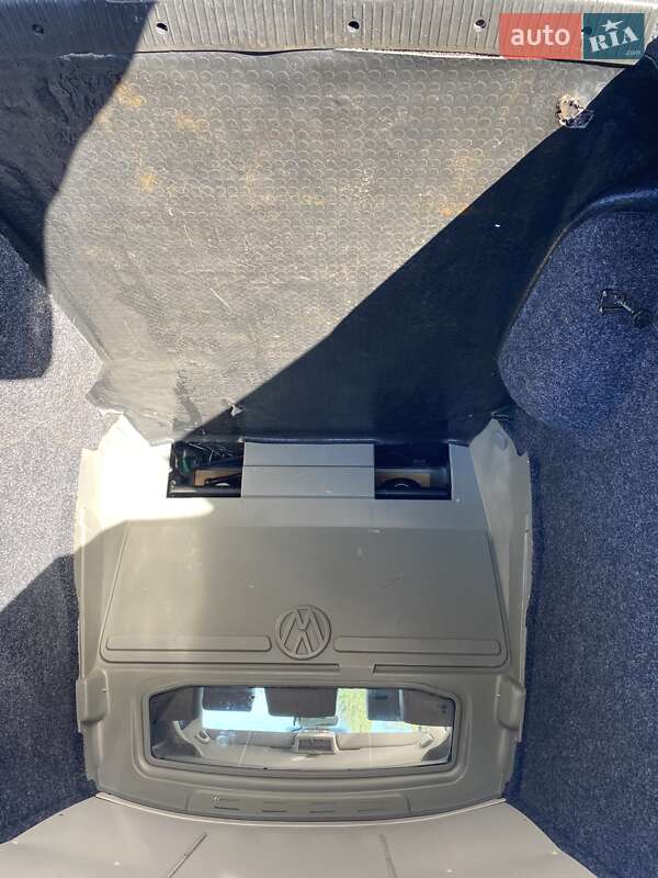 Минивэн Volkswagen Transporter 2009 в Житомире