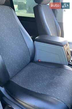 Минивэн Volkswagen Transporter 2009 в 