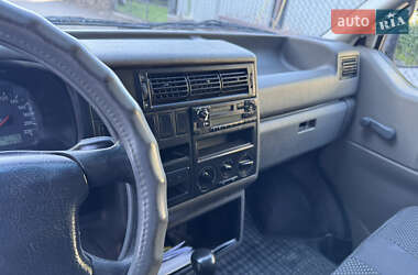 Минивэн Volkswagen Transporter 2002 в 