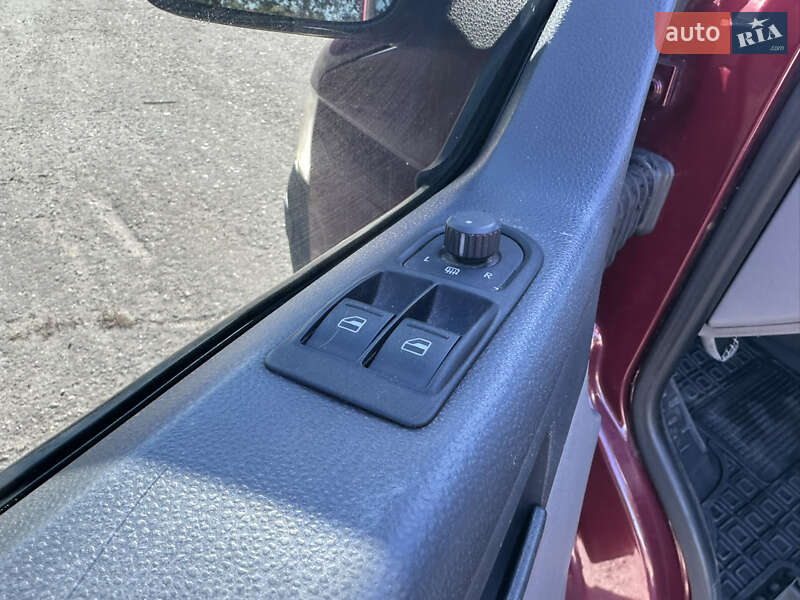 Минивэн Volkswagen Transporter 2006 в Белой Церкви