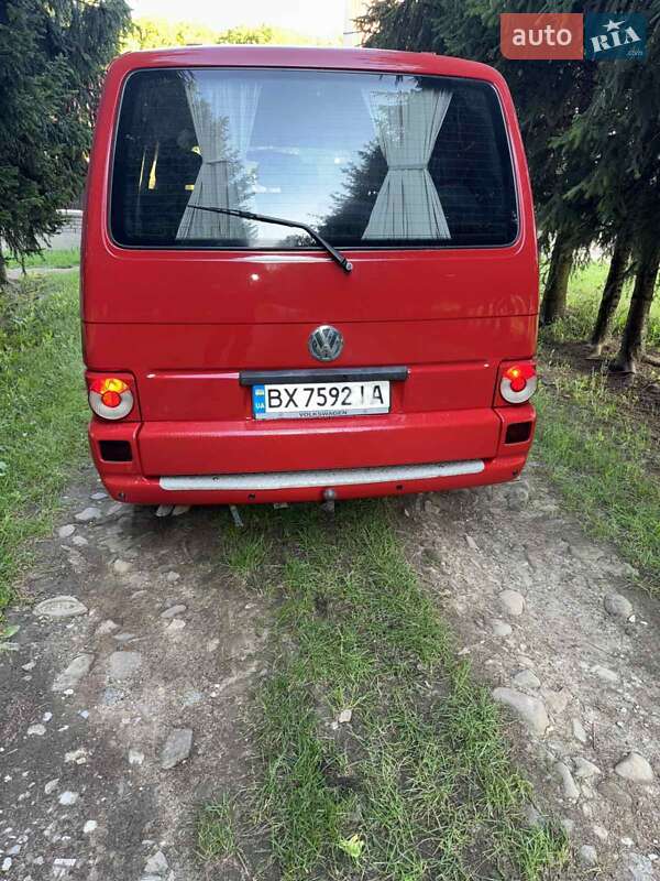 Минивэн Volkswagen Transporter 2001 в Косове