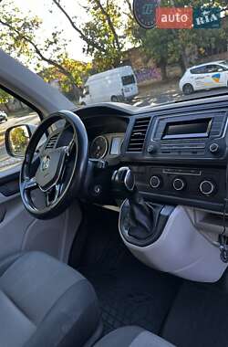 Минивэн Volkswagen Transporter 2016 в 