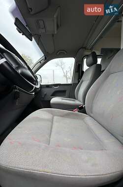 Минивэн Volkswagen Transporter 2006 в 