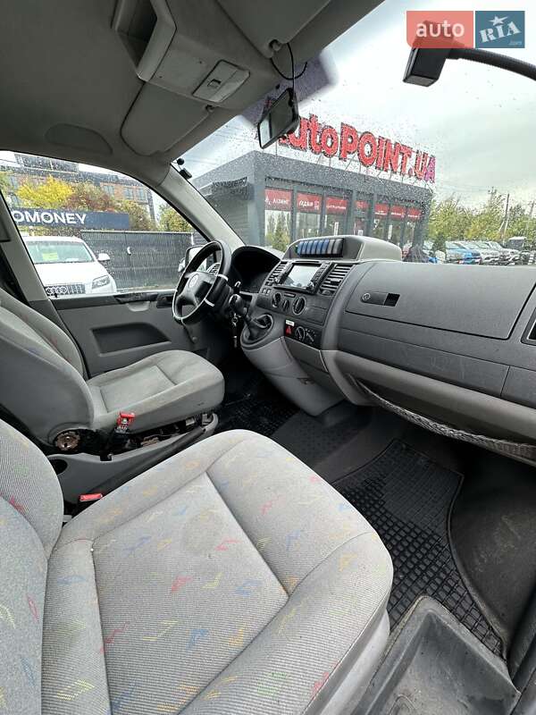 Минивэн Volkswagen Transporter 2006 в Белогородке