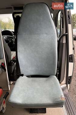 Минивэн Volkswagen Transporter 2006 в 