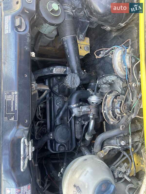 Грузовой фургон Volkswagen Transporter 1998 в Белогорье