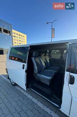 Грузопассажирский фургон Volkswagen Transporter 2002 в 