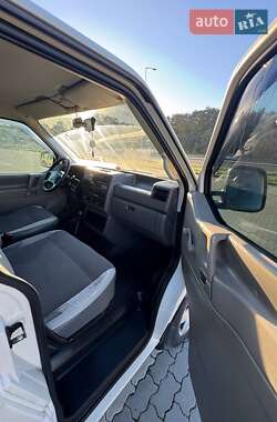 Грузопассажирский фургон Volkswagen Transporter 2002 в 