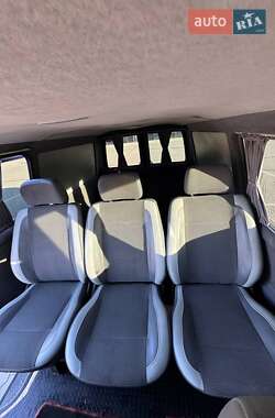 Грузопассажирский фургон Volkswagen Transporter 2002 в 