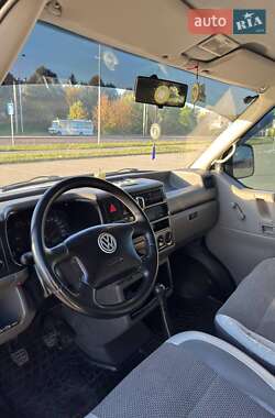 Грузопассажирский фургон Volkswagen Transporter 2002 в 