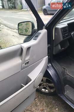 Минивэн Volkswagen Transporter 2002 в 