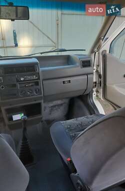 Минивэн Volkswagen Transporter 2002 в 