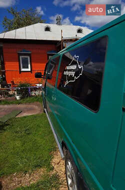 Минивэн Volkswagen Transporter 2000 в 