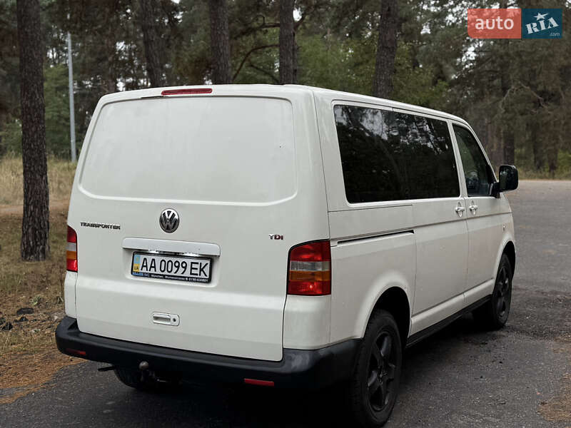 Грузовой фургон Volkswagen Transporter 2006 в Киеве