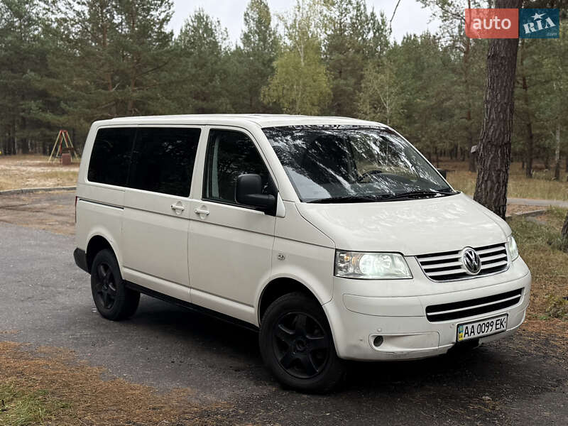 Грузовой фургон Volkswagen Transporter 2006 в Киеве