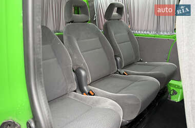 Минивэн Volkswagen Transporter 2009 в 