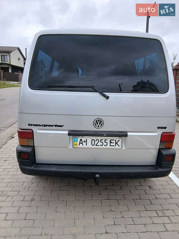 Минивэн Volkswagen Transporter 2003 в Ровно