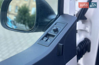 Вантажний фургон Volkswagen Transporter 2017 в 