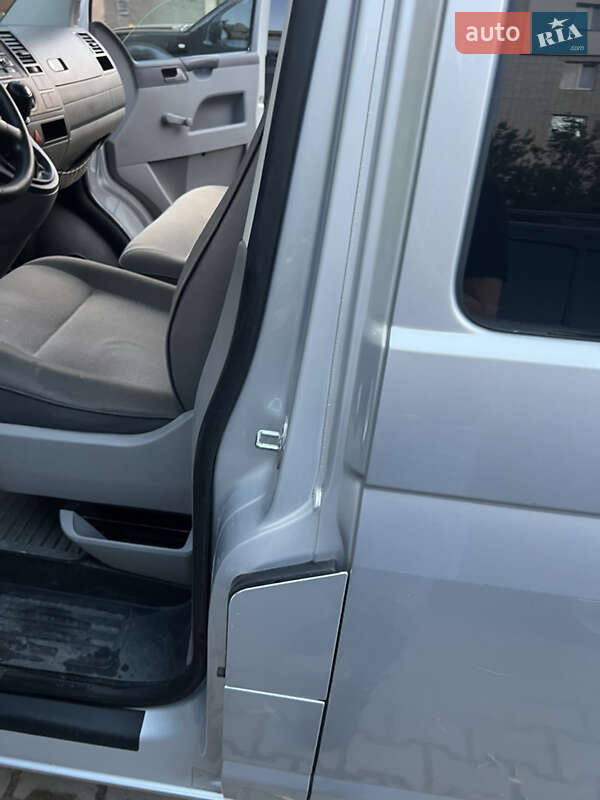 Минивэн Volkswagen Transporter 2005 в Сумах
