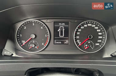Минивэн Volkswagen Transporter 2019 в 