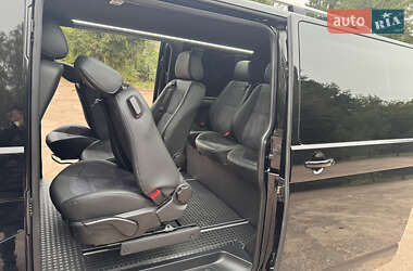 Минивэн Volkswagen Transporter 2019 в 