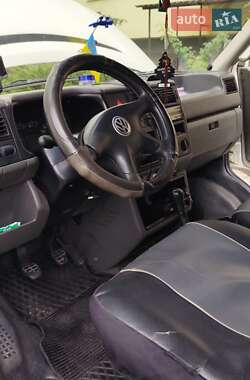 Минивэн Volkswagen Transporter 2000 в 