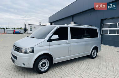 Минивэн Volkswagen Transporter 2009 в 