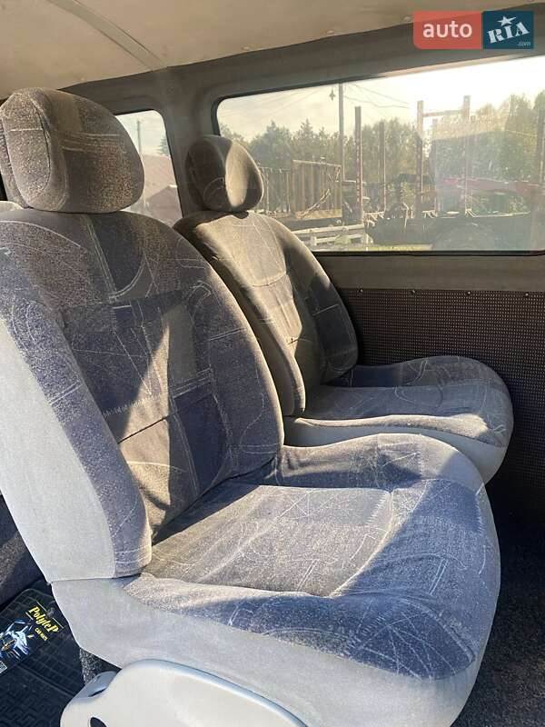 Минивэн Volkswagen Transporter 2004 в Барановке фото 15 Минивэн Volkswagen Transporter 2004 в Барановке