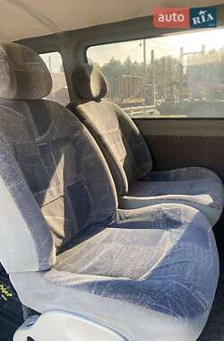 Минивэн Volkswagen Transporter 2004 в 