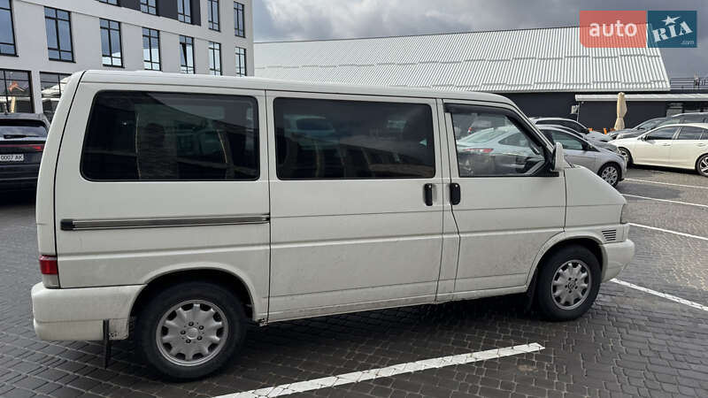 Минивэн Volkswagen Transporter 2000 в Житомире