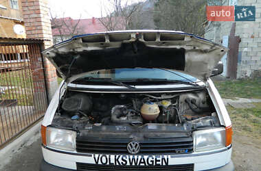 Минивэн Volkswagen Transporter 2000 в 