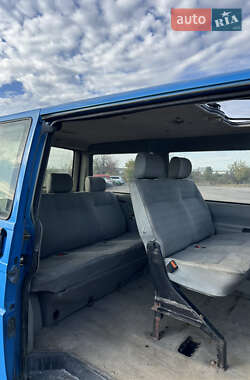Минивэн Volkswagen Transporter 1993 в 